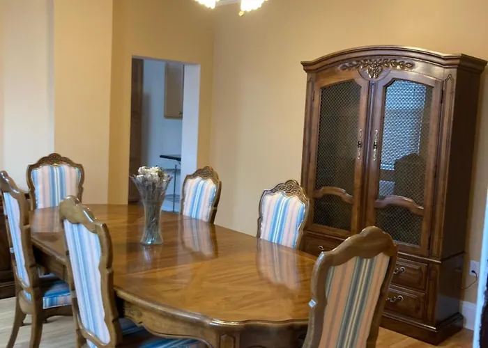 Сasa de vacaciones Entire Big Family Close To Zoo And Events - Private Patio And Firepit